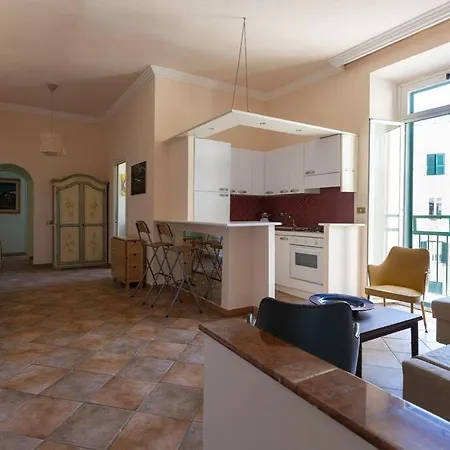 La Dolce Vita - Iride's Nest Апартаменты