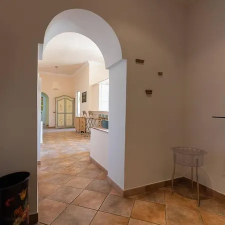 La Dolce Vita - Iride's Nest Апартаменты Рим